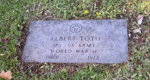 Albert  Toth